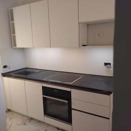 Villa Kadinela, 200M From Kamenjak, Huge Quiet Garden With Barbecue, 2 New Kitchens Premantura Exteriör bild