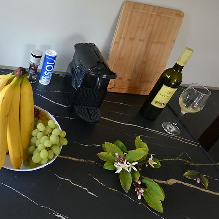 Villa Kadinela, 200M From Kamenjak, Huge Quiet Garden With Barbecue, 2 New Kitchens Premantura Exteriör bild