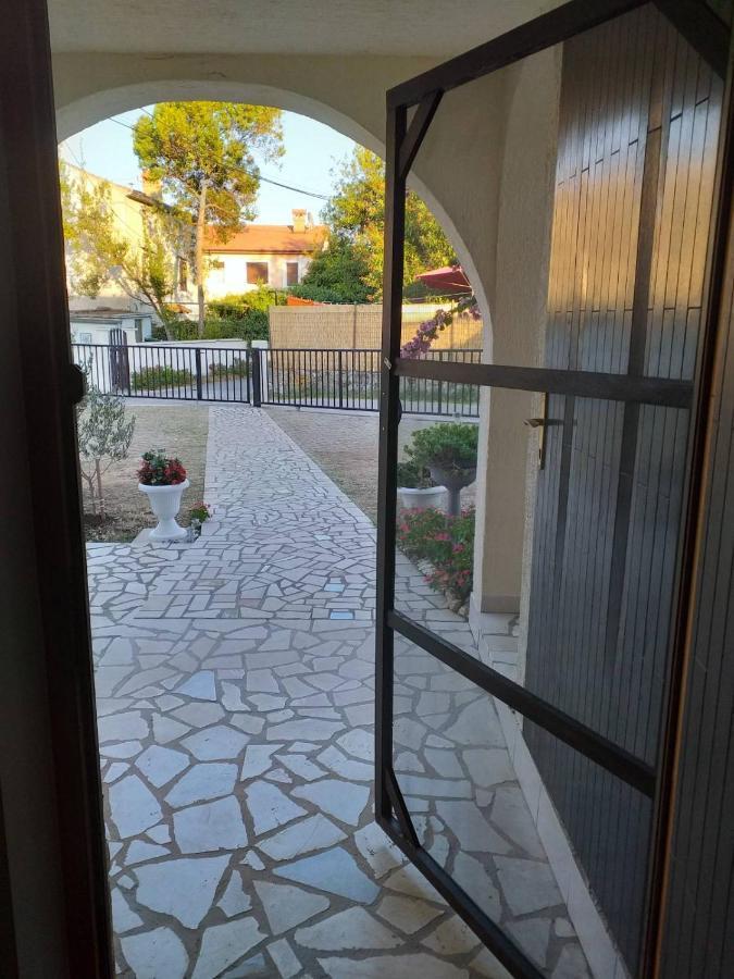 Villa Kadinela, 200M From Kamenjak, Huge Quiet Garden With Barbecue, 2 New Kitchens Premantura Exteriör bild