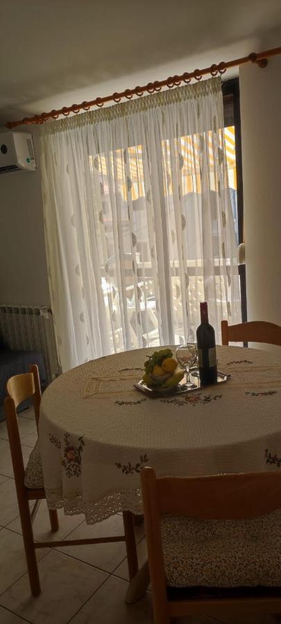 Villa Kadinela, 200M From Kamenjak, Huge Quiet Garden With Barbecue, 2 New Kitchens Premantura Exteriör bild