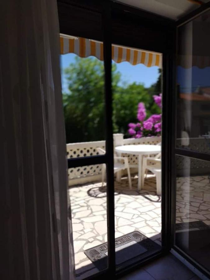 Villa Kadinela, 200M From Kamenjak, Huge Quiet Garden With Barbecue, 2 New Kitchens Premantura Exteriör bild